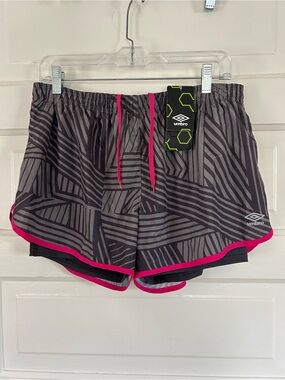 NWT Umbro Women's Gray Pattern Athletic Shorts w/Spandex, Size Large